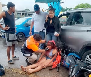 ¡CHOQUE EN PUENTE MORENO DEJA A UNA MUJER LESIONADA!