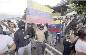 ¡VAN 12 MUERTOS POR PROTESTAS! - EN VENEZUELA