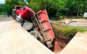 ¡DURÓ SOLO TRES AÑOS EL PUENTE DE ALTO LUCERO!