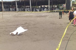 ¡MUERE AHOGADO EN PLAYA DE CHACHALACAS!