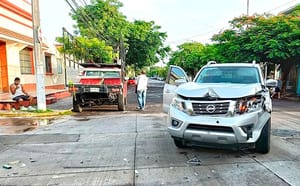 ¡CAMIONETAS SE DAN TREMENDO TRANCAZO! - JIMÉNEZ Y J. B. LOBOS