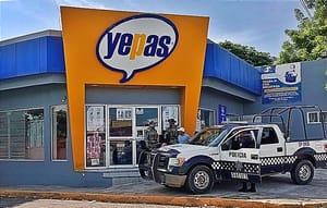 ¡VIOLENTO ASALTO A TIENDA YEPAS! - ESCAPA CON DINERO Y MERCANCÍA EN UNA MOTOCICLETA *LOMAS DEL COYOL