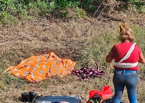 ¡PIERDE LA VIDA EN LA AUTOPISTA! - *Testigos dijeron que el conductor del automóvil accidentado abandonó el lugar para pedir ayuda pero no regresó *CÓRDOBA-VERACRUZ