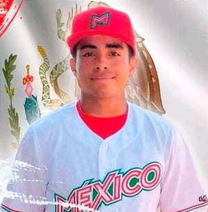 ¡DIEGO ROLDÁN A LA SELECCIÓN U15 DE BÉISBOL! - *El pitcher nacido en este Puerto de Veracruz viaja a Cartagena, Colombia