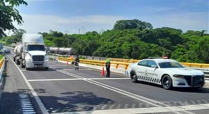 ¡PÁNICO EN LA AUTOPISTA! - HOMBRES ARMADOS FUERON VISTOS EN LOS TÚNELES DE LAS CUMBRES DE MALTRATA