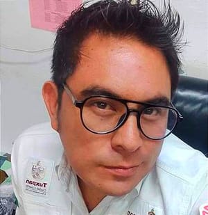 ¡TIROTEAN LA CAMIONETA DEL DIRECTOR DE PC DE TUXPAN! - *A 24 horas del ataque armado a la alcaldesa de Acayucan