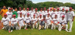 ¡COMPADRES Y AMIGOS ES CAMPEONÍSIMO DEL SOFTBOL! - PERDÍAN 11-2 EN LA ÚLTIMA!