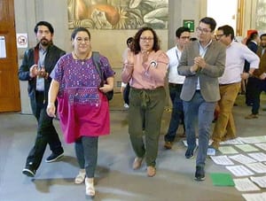 ¡LENIA BATRES PIDE A NORMA PIÑA QUE PROHÍBA LAS PROTESTAS EN LAS INSTALACIONES DE LA SCJN!