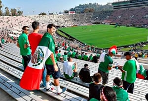 ¡ABANDONAN AL TRICOLOR! - Y EN ESTADOS UNIDOS...