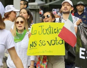 ¡ESCALA PUGNA ENTRE EL PODER JUDICIAL Y EL BLOQUE GUINDA!