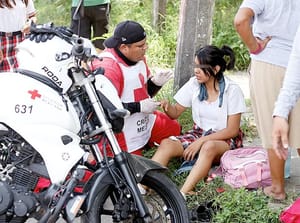 ¡“JINETE DE ACERO” ATROPELLÓ A ESTUDIANTE DE BACHILLERATO!