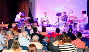 MABARAK ENSAMBLE EN EL REFLEXIONARIO MOCAMBO