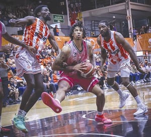 ¡APALEADOS Y EN LA LONA! - HALCONES ROJOS