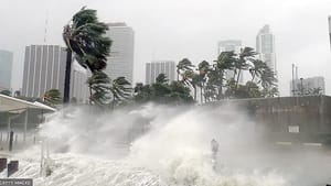 ¡“MILTON” ES UN SUPER HURACÁN! - PEGA A YUCATÁN Y SE VA HACIA FLORIDA