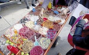 ¡DAN SEIS MESES A ESCUELAS PARA QUE ELIMINEN LA COMIDA CHATARRA!