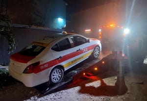 ¡LOCALIZAN TAXI DE OPERADOR ASESINADO EN ASALTO!