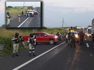 ¡HALLAN RESTOS HUMANOS EN LA AUTOPISTA VERACRUZ-CARDEL! - *GUARDIA NACIONAL RESGUARDA LA ZONA