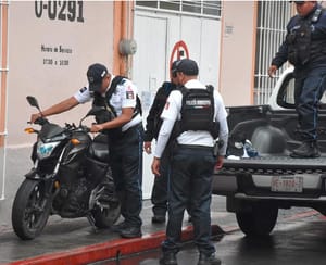 ¡VIOLENTO ASALTO A CUENTAHABIENTE EN SUCURSAL BANCARIA DE ORIZABA!