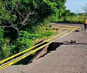 ¡APARECE UN HOYO EN LA CABEZA OLMECA!