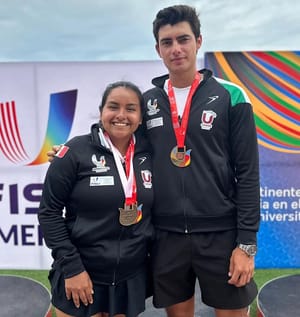 ¡DOBLE MEDALLA DE ORO PARA PAOLA PILATUÑA EN EL TENIS!