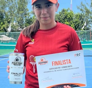 ¡TRES VERACRUZANAS BRILLAN EN EL CAMPEONATO MASTER DE TENIS!