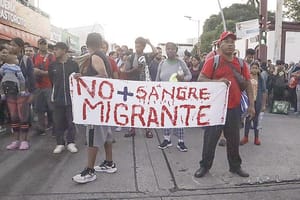 ¡CARAVANAS MIGRANTES SALEN DE TAPACHULA Y TUXTLA GUTIÉRREZ  RUMBO A EU!