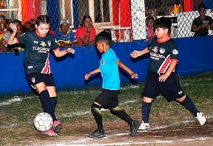 ¡XANA SE MIDE A TLACUACHES EN SÚPER LIGA INFANTIL!