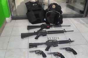 ¡POLICÍAS DE LA MINISTERIAL SERÍAN ACUSADOS POR ROBO DE 8 ARMAS LARGAS!