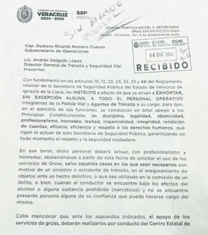 ¡PIDEN A AGENTES DE TRÁNSITO QUE NO HAGAN TRAVESURAS!