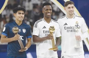 ¡CON 19 AÑOS, SE CODEA ELÍAS MONTIEL CON VINÍCIUS Y VALVERDE!