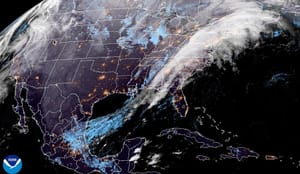 ¡LLEGA PUNTUAL Y VIOLENTO! - *FRESCÓN, NUBES, 2 GOTAS Y RACHAS ARRIBA DE 100 KPH.