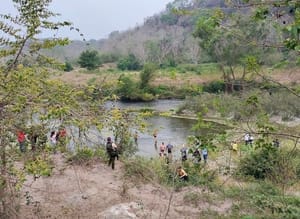 ¡DOS HERMANOS PIERDEN LA VIDA EN EL RÍO COTAXTLA!