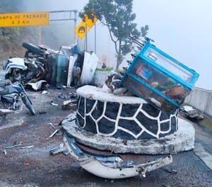 ¡“MONSTRUO” DERRIBÓ SANTUARIO EN LAS CUMBRES DE MALTRATA!