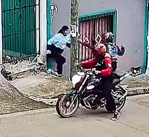 ¡“MOTO-RATONES” ATRACAN A JOVENCITA EN XALAPA!