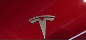 ¡TESLA REPORTA UNA CAÍDA DE VENTAS, SU PRIMER DESCENSO ANUAL EN NUEVE AÑOS!