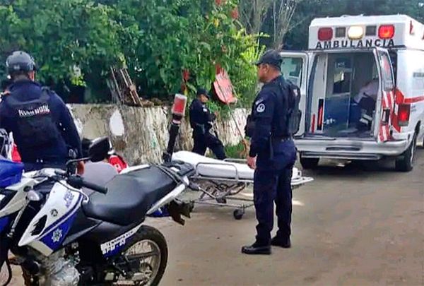 ¡JOVENCITAS HERIDAS AL DERRAPAR CON SU MOTO EN TENAMPA!