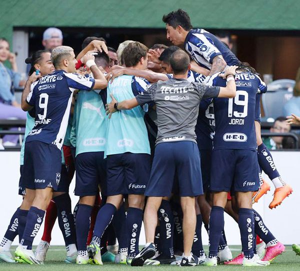 ¡MONTERREY ECHÓ A PORTLAND!