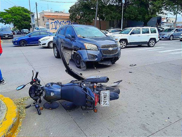 ¡Motociclista Hospitalizado tras Choque en Veracruz!