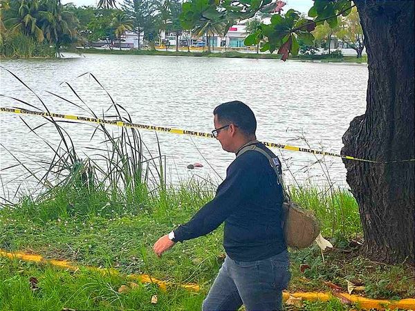 DESCUBRIMIENTO MACABRO EN VERACRUZ -Encuentran Cuerpo Sin Vida Flotando En La Laguna Malibrán