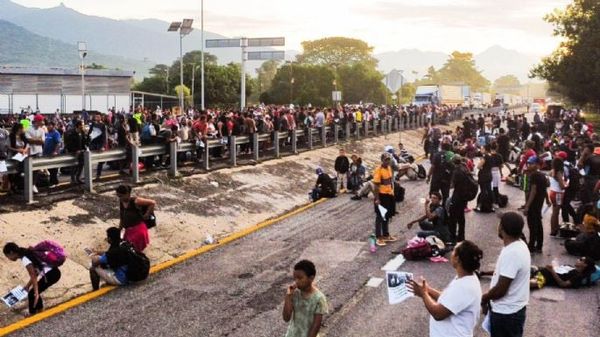 MOTÍN DE MIGRANTES! Exigen salvoconducto a gringolandia