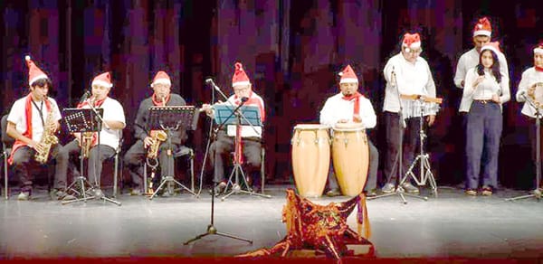 TEATRO Y MÚSICA PARA TODA LA FAMILIA!