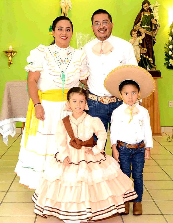 ISABELLA SOLABAC PORTILLO CUMPLE TRES AÑITOS! EVENTO LLENO DE COLOR, TRADICIÓN Y AMOR...