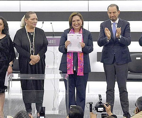 ¡REGISTRA XÓCHITL GÁLVEZ CANDIDATURA ANTE EL INE!