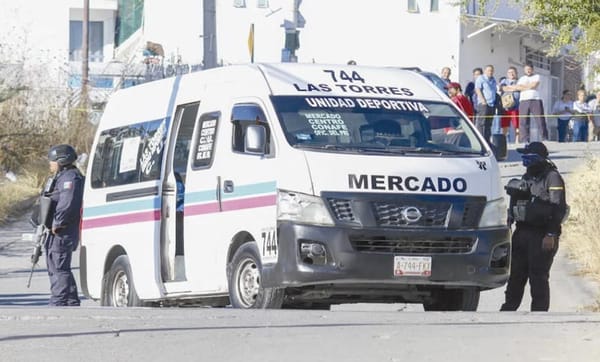 ¡SE PARALIZA TRANSPORTE EN CHILPANCINGO!