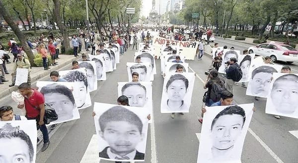 ¡ORDENAN APREHENDER OTRA VEZ A 8 MILITARES POR AYOTZINAPA! ...Ahora los acusan de delincuencia organizada