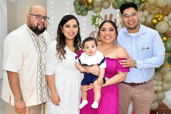 AARÓN RECIBE LA GRACIA BAUTISMAL! - En La Iglesia Gran Madre de Dios