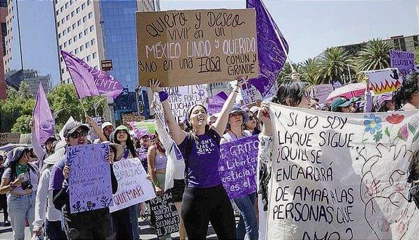 "¡LA POLICÍA NO ME CUIDA, ME CUIDAN MIS AMIGAS!"