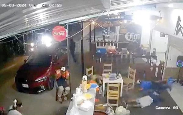 ¡BALACERAS Y ATAQUES A COMERCIOS EN TABASCO! - *Hasta Bombas Molotov