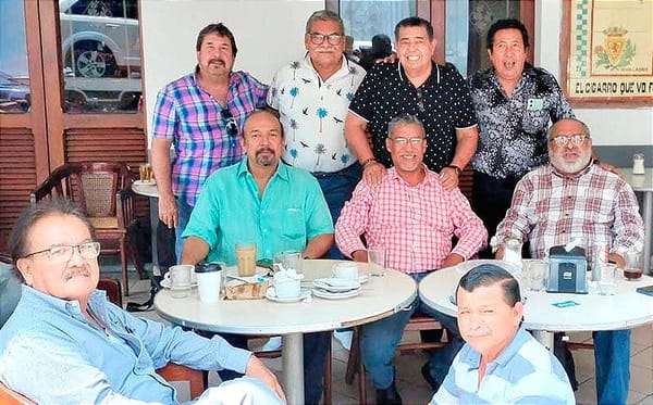 CARLOS RODRÍGUEZ CON LOS AMIGOS - En el Gran Café del Portal...