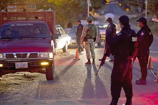 ¡POLICÍAS Y MILITARES ARMAN ORGANIZACIÓN EN BUSCA DE CONVERTIRSE EN PARTIDO POLÍTICO!